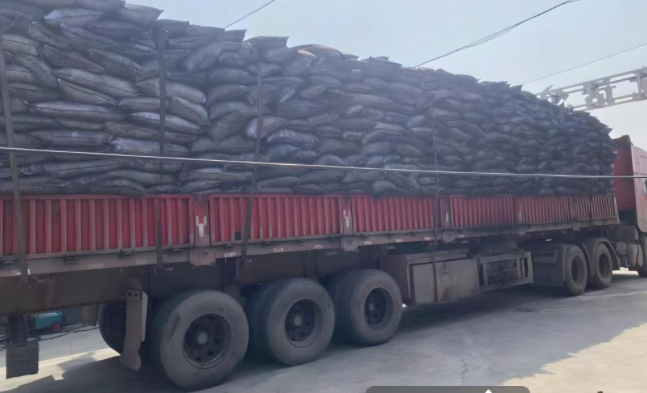 <a href=http://www.6060dd.com/zzhxt/ target=_blank class=infotextkey>柱狀活性炭</a>，廢氣活性炭發(fā)車